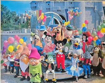 Vintage 1982 Walt Disney Photo Print Mickey and Minnie Pose with All Their Friends..., 16" x 20" - RARE!