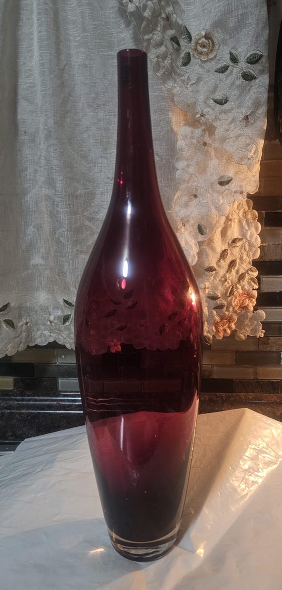 Vintage IKEA Salong Ruby Red mundgeblasene Glasvase, entworfen von Johana Jelinek