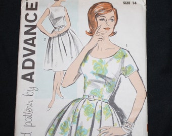 Vintage 1960s Advance Sew-Easy Pattern #2933, Misses'/Miss Dress with Sleeve Variation, Size 14, UNCUT