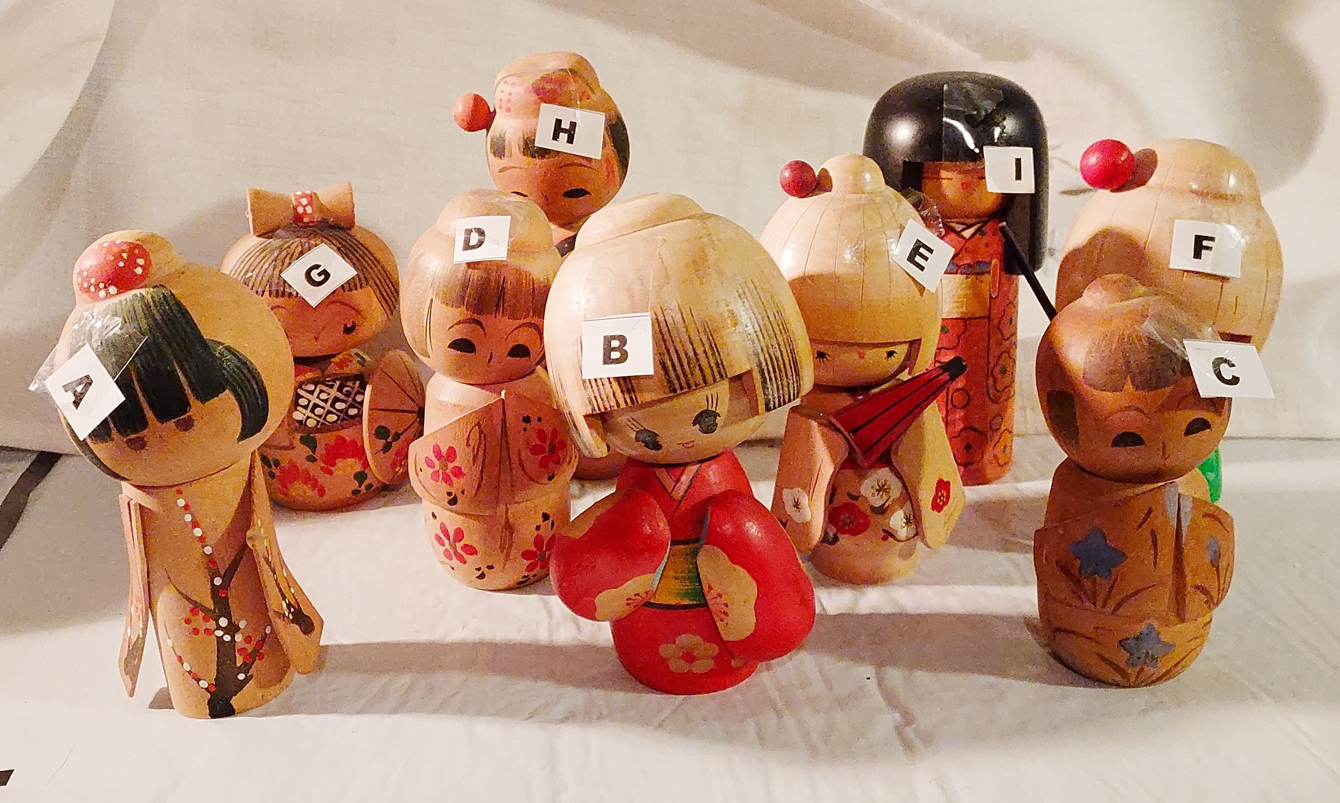 Kokeshi (traditional wooden dolls)