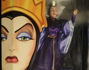 Vintage 1999 Disney Villains Wicked Queen Snow White Collectible Doll, New in Box