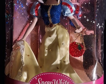 Disney Princess, Snow White Porcelain Doll, Snow White & Dwarfs, Starlit Collection, The Brass Key, NRFB