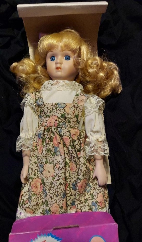 Buy Vintage 1995 Lady Victoria Porcelain Doll Michelle With Doll