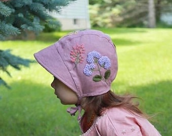 Linen baby sun bonnet "Purple Dream" with botanical wool embroidery. 100 % washed linen; Hand embroidery; embroidered baby bonnet.