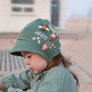 Linen baby bonnet with botanicals Hand embroidery image 2