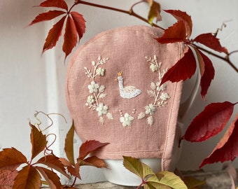 Linen baby bonnet "Little Swan" , with hand embroidery.