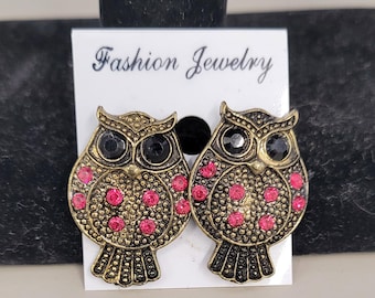 Vintage Gold Tone Owl Post Earrings with Rhinestones