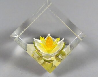 Vintage Lucite Floral Acrylic Cube Paperweight Yellow White Flower