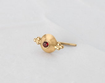 Tribal-Nasenstecker. Gold Pin. Nasenlochschraube. Gold Nasenstecker. Indischer Nasenstecker. Gold-Tragus. Körperschmuck. Nasenring. Knorpel Stud