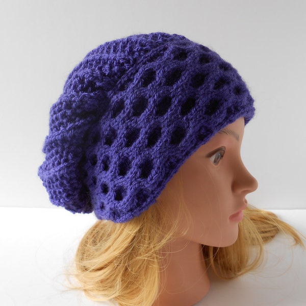 Béret ample en tricot. Bonnet en tricot unique. Bonnet ample pour femme Bonnet en tricot torsadé. Tricots irlandais en aran. Tuque ample et ample.