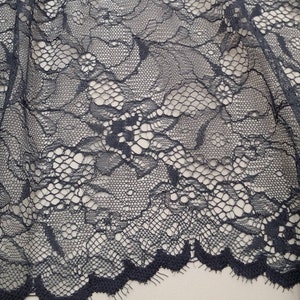 Tissu dentelle Chantilly française grise par mètre, TES56001