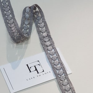 Passamaneria in pizzo argento/grigio, pizzo francese, pizzo Alencon, pizzo per abiti da sposa, pizzo da sposa, pizzo argento, pizzo per giarrettiera, pizzo per lingerie LMF410
