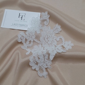 Applicazione in pizzo avorio, pizzo avorio, applicazione in pizzo Chantilly francese, pizzo 3D, applicazione da sposa, Applicazione M0054