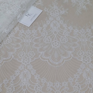 Tejido de encaje marfil cortado a medida, encaje Chantilly francés, encaje de pestañas bordadas, encaje de novia, encaje blanco, encaje de velo, encaje de lencería LL32905