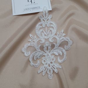 Applicazione in pizzo avorio, pizzo avorio, applicazione in pizzo Chantilly francese, pizzo 3D, applicazione da sposa, Applicazione M0062