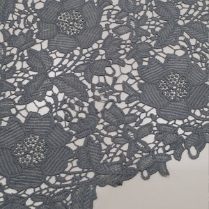 Tela de encaje gris, encaje francés, encaje Chantilly, encaje de novia, encaje de boda, encaje de vestido de noche, encaje floral festoneado, encaje de lencería, yarda N20221