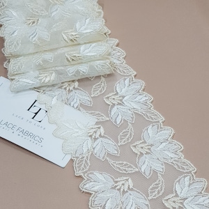Ivory mit hellgelber Spitze, Fransenspitze, Alencon Spitze, Brautkleidspitze, Hochzeitsspitze, Schleierspitze, Strumpfbandspitze LMF340