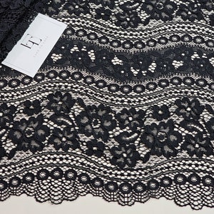 Geometrischer Spitzenstoff in Schwarz, Meterware, LN9203