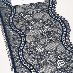Türkisgrüne französische Spitzenborte, Chantilly Hochzeitsspitze, gewellte Wimpernspitze, Dessous-Spitze per Meter, LL8802