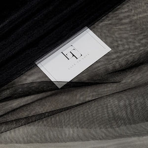 Tulle noir pour robe, tulle noir pour jupon - 118 po. (300 cm) de large - vendu au mètre HT1014