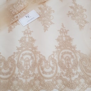 Tessuto in pizzo crema, pizzo ricamato, pizzo francese, pizzo da sposa, pizzo da sposa, pizzo beige, pizzo velo, pizzo lingerie, pizzo Alencon EVS157C