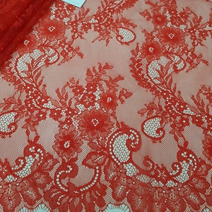 Tela de encaje francés rojo (con matices anaranjados) cortada a medida, Chantilly Lace L81114