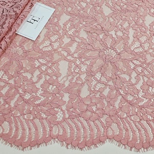 Tissu dentelle guipure rose poudré vendu par mètre, dentelle espagnole rose poudré pour sari, dentelle de mariée rose saumon, dentelle d'Alençon, LL89603
