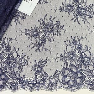 Tecido de renda francesa azul escuro para noivas, delicado tecido de renda Chantilly com cílios vendido por metro, LL59301