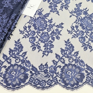 Tecido de renda de noiva francesa azul royal, cílios delicados Pano de renda Chantilly vendido por jarda, L91037