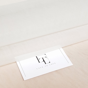 Tessuto in tulle avorio, per velo in tulle, abito da sposa in tulle - 118" (300 cm) di larghezza HT1016