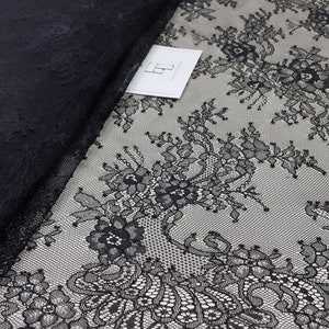 Tessuto in pizzo nero Pizzo francese, pizzo chantilly, pizzo da sposa Pizzo da sposa Pizzo per abito da sera Pizzo floreale smerlato Pizzo per lingerie Yard WD6010