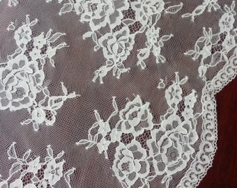 Ivory lace fabric, French lace, Chantilly lace Bridal lace Wedding lace White lace Veil lace Scalloped Floral lace Lingerie lace J411201