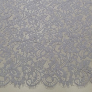 Tissu en dentelle lilas, tissu violet en dentelle de chantilly française, matériel de dentelle de voile de robe de mariée de mariée, dentelle de lingerie, vendu par mètre, EVS105V