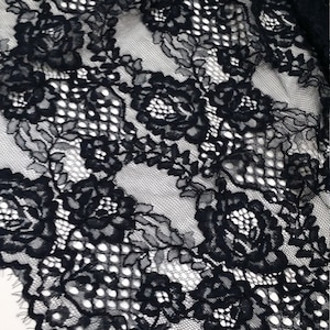 Tissu pour dentelle à cils noir vendu au mètre, dentelle France, L75752