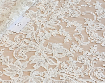 Ivory Spitzenstoff lose Lagerware französische Spitze Gestickte Spitze Hochzeitsspitze Brautspitze Weiße Spitze Schleierspitze Dessous-Spitze Alencon-Spitze EVS235C
