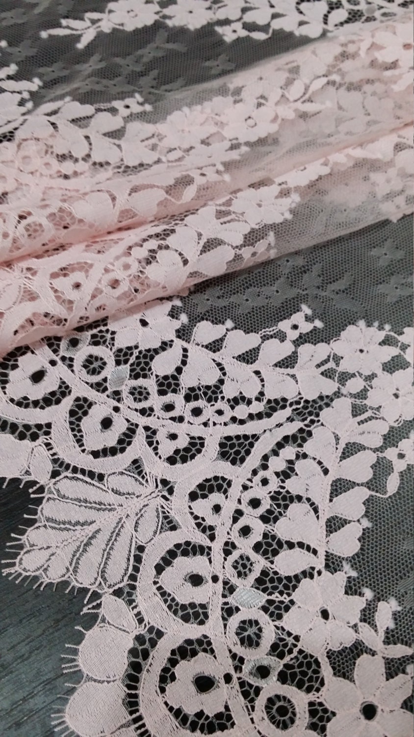 Lanie Pink Lace Floral To[