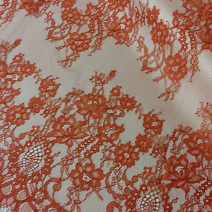 Tela de encaje rojo (con tono naranja) cortada a medida, encaje francés Chantilly L39122