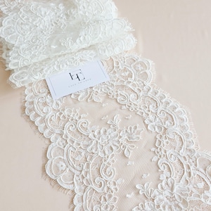 Acabamento em renda Chantilly off white com cordão, renda francesa marfim claro, renda de casamento, WDL6018