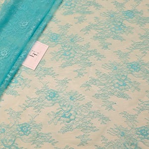 Tissu dentelle bleu turquoise, tissu délicat de dentelle de chantilly française floral bleu turquoise, matériel de dentelle de voile de mariage de mariée, vendu par mètre WD2007