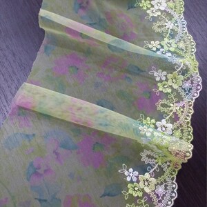 Grün rosa Spitzenbesatz Französische Spitze, Alencon Spitze, Brautkleidspitze, Hochzeitsspitze, Strumpfbandspitze, Abendkleiderspitze, Dessousspitze FL13101