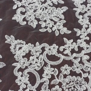 Ivory lace fabric, Embroidered lace, French Lace, Wedding Lace, Bridal lace, White Lace, Veil lace, Lingerie Lace, Alencon Lace KSBY61575C_1 zdjęcie 2