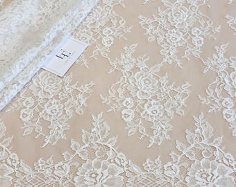 Ivory Spitze Stoff, Französische Spitze, Chantilly Spitze, Brautspitze Hochzeitsspitze, Schleierspitze 3 Meter mit Bogenkante    