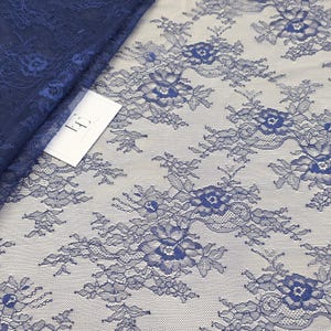 Tissu de dentelle bleu marine, tissu de dentelle de Chantilly française de couleur bleu foncé, matériel de dentelle de voile de mariage de mariée, vendu par mètre, WD2002