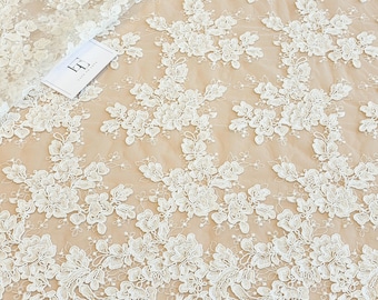 Ivory Spitzenstoff lose Lagerware französische Spitze Gestickte Spitze Hochzeitsspitze Brautspitze Weiße Spitze Schleierspitze Dessous-Spitze Alencon-Spitze EVS234C