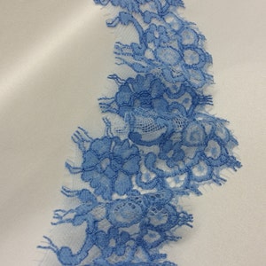 Blauer Spitzenbesatz Französische Spitze, Alencon-Spitze, Brautkleidspitze, Hochzeitsspitze Strumpfband Spitze Abendkleid Spitze Dessous Spitze Massenware L11066