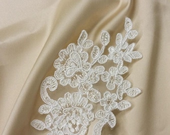 Ivory Lace applique, Ivory lace, French Chantilly lace applique, 3D lace, bridal applique, Applique M0002
