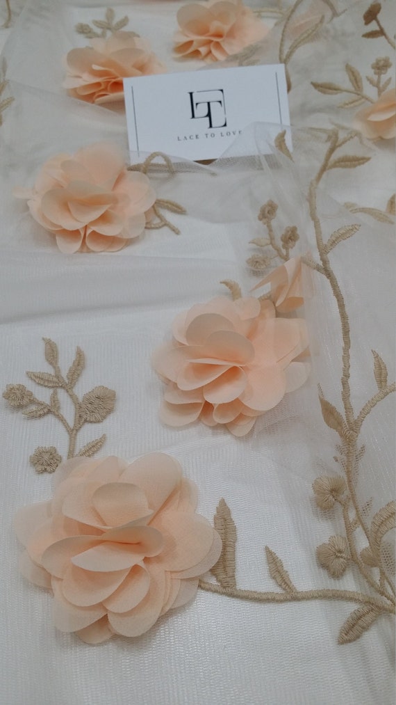 Tissu dentelle rose de saumon, tissu de rose luxe 3D dentelle, tissu dentelle de haute qualité Français chantilly, yard HF9004 brodé à la main de couleur pêche clair d332e8 Tissu dentelle rose de saumon, tissu de rose luxe 3D dentelle, tissu dentelle de haute qualité Français chantilly, yard HF9004 brodé à la main de couleur pêche clair d332e8