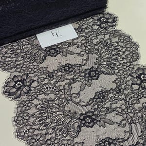 Schwarze zarte französische Chantilly-Spitze, schwarze Spitze, Dekoband aus Spitze, schwarze zarte französische Spitze, LMT5801