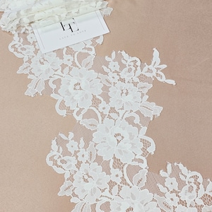 Garniture en dentelle ivoire, délicate dentelle de chantilly française pour mariée, vendue au mètre, LL86001_3