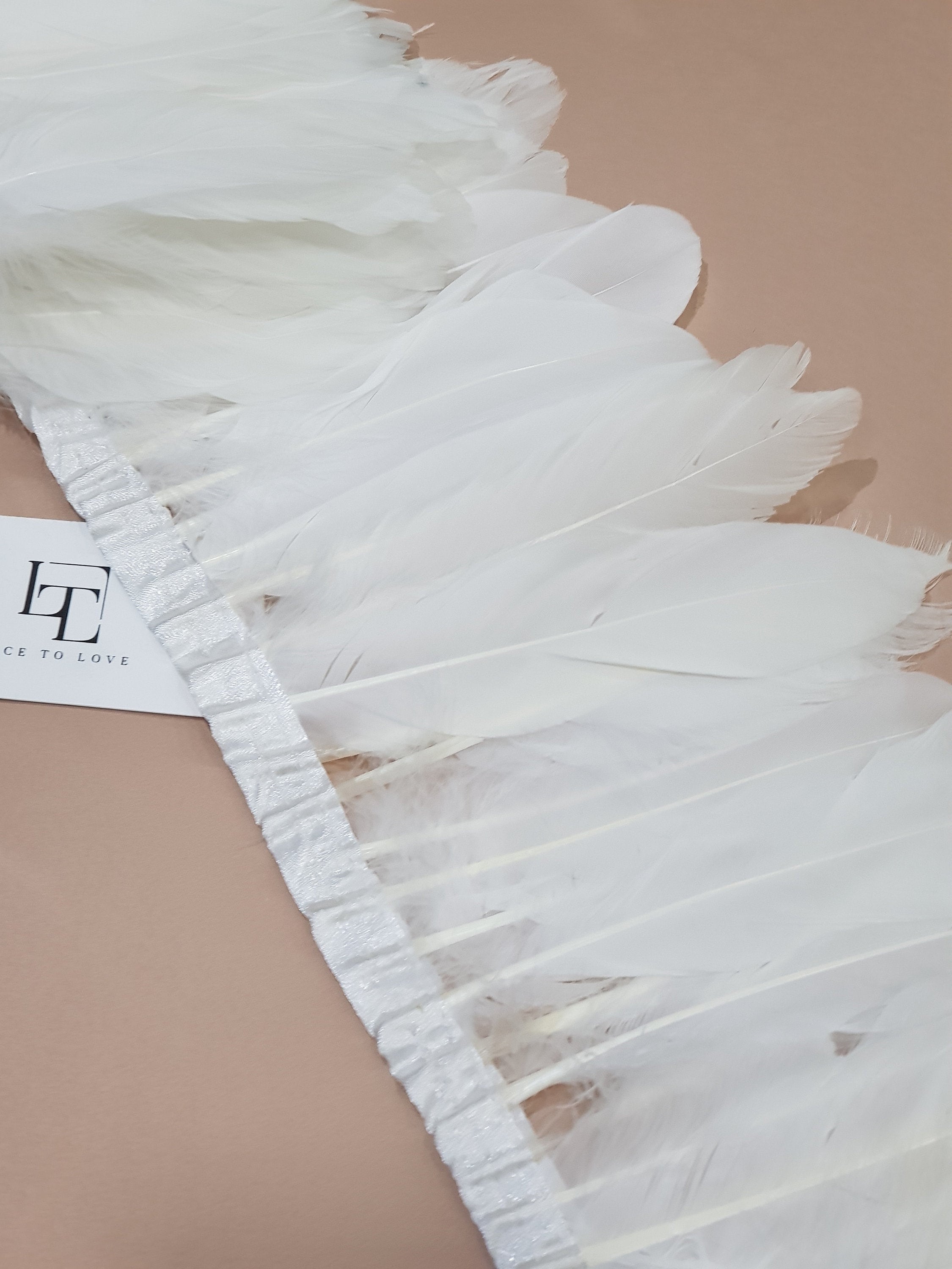 Ivory Ostrich Feathers, 1 Yard Ivory Ostrich Fringe Trim Wholesale Feather  bulk : 1822 